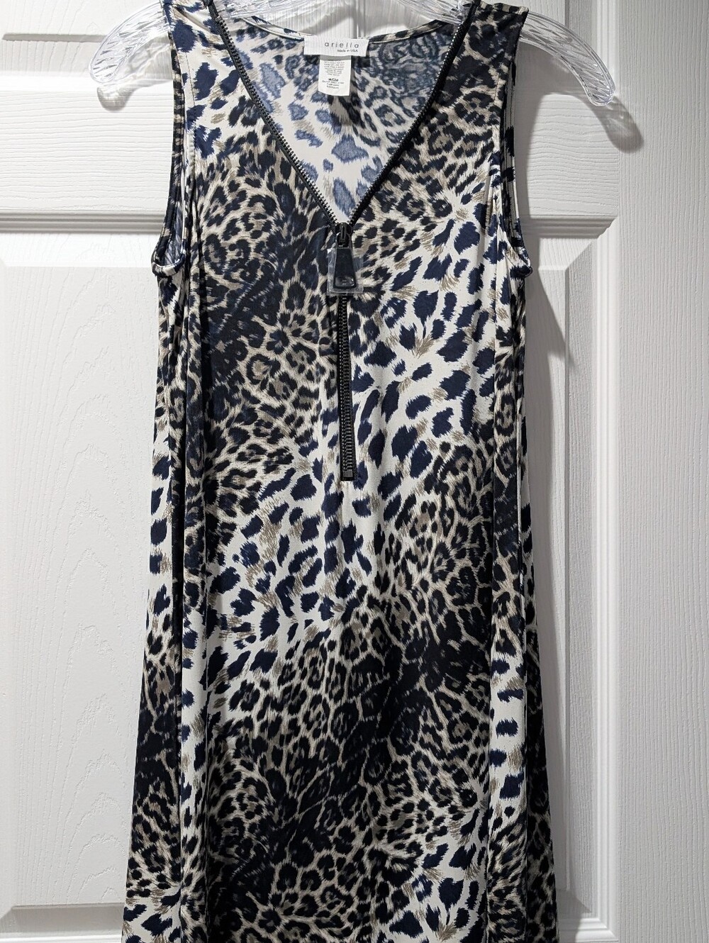 Trendy Ariella Black, Blue and White Leopard Print Sleeveless Dress Size Small